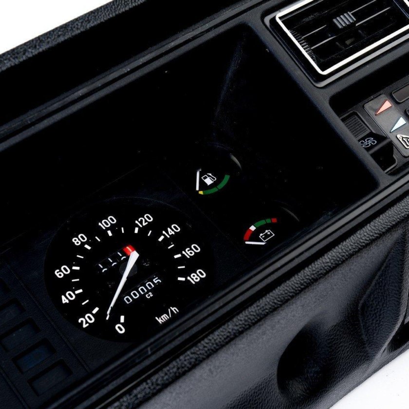 Панель управления ВАЗ 2107