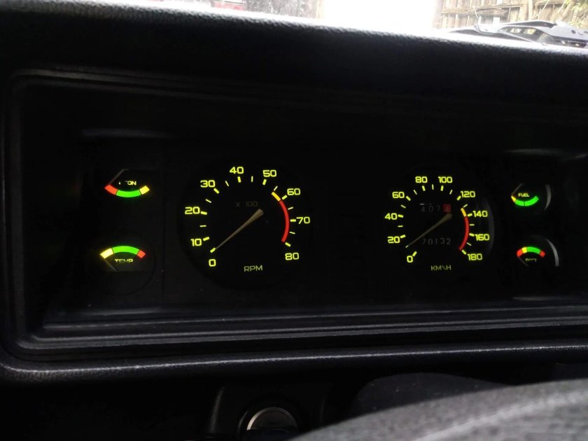 Комбинация приборов ВАЗ 2107