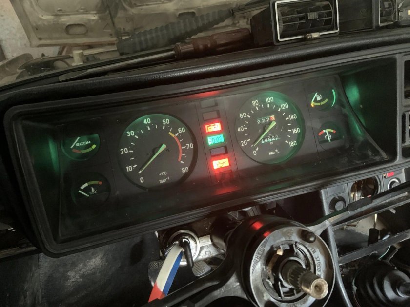 Лампочки в панель приборов ВАЗ 2107