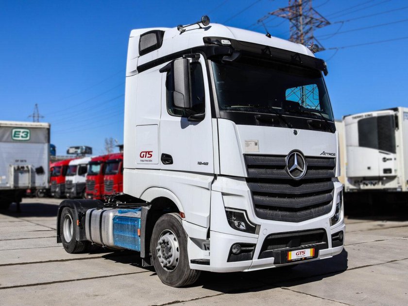 Мерседес бенц актрос