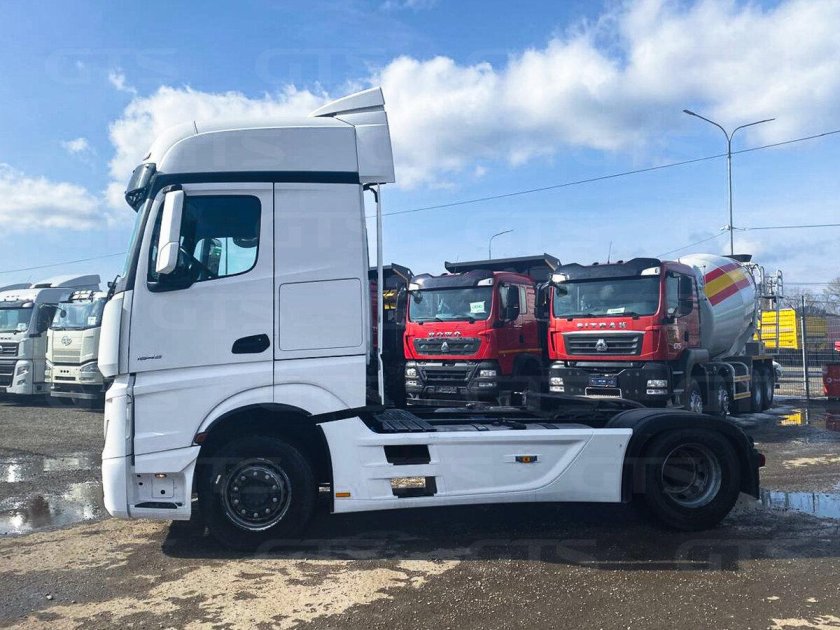 Седельный тягач мерседес актрос