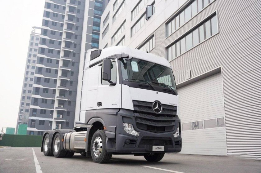 Мерседес 530