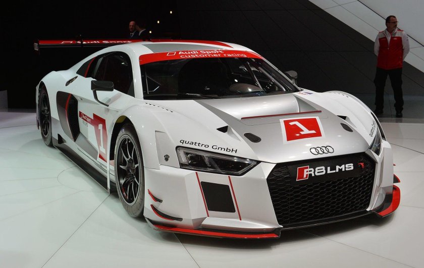 Гоночная Ауди р8