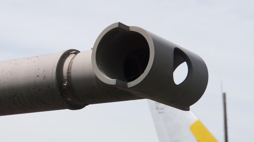 Дульный тормоз орудия