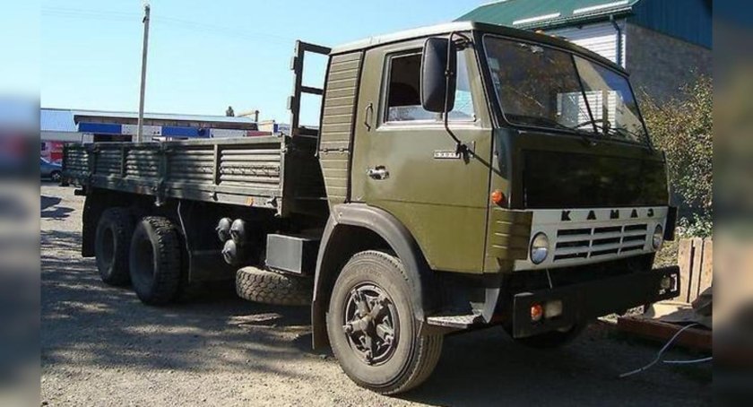 КАМАЗ 53212 бортовой