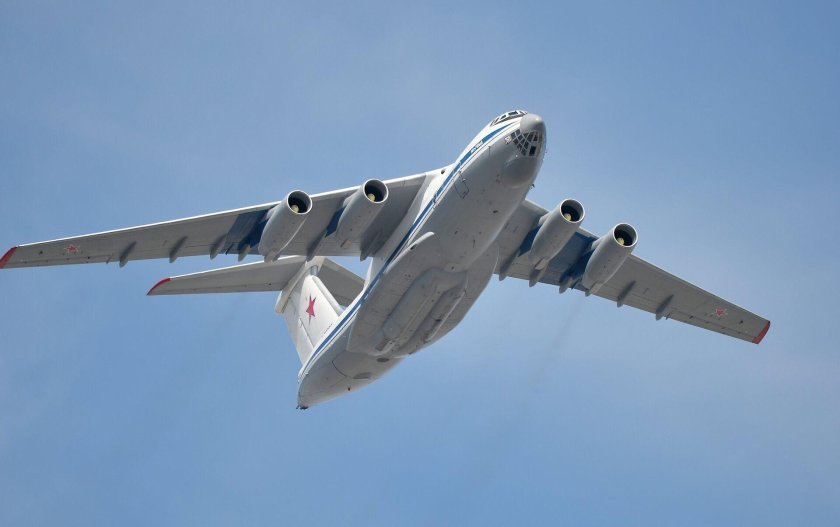 Десантный самолет ил 76