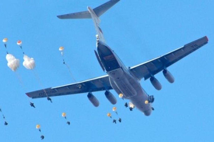 Самолёт ил-76 ВДВ