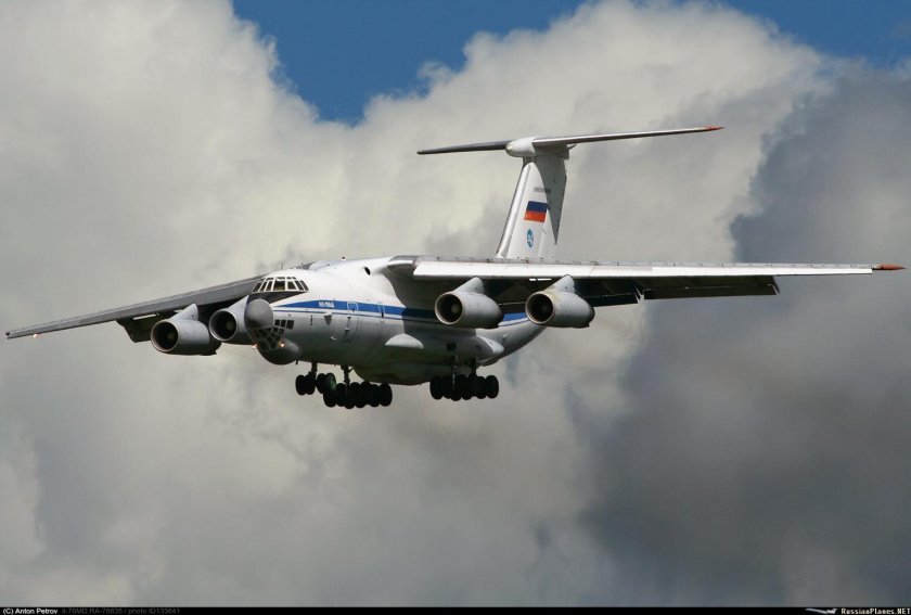 Ил-76 военно-транспортный