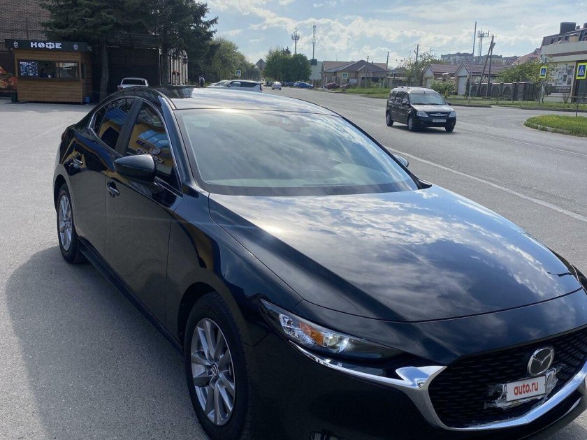 Мазда 3 2019 года