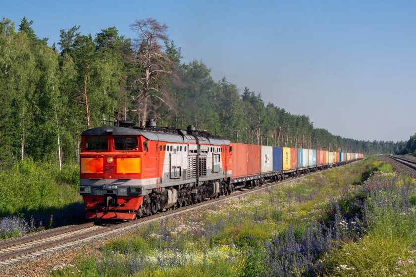 2тэ10 Якутия