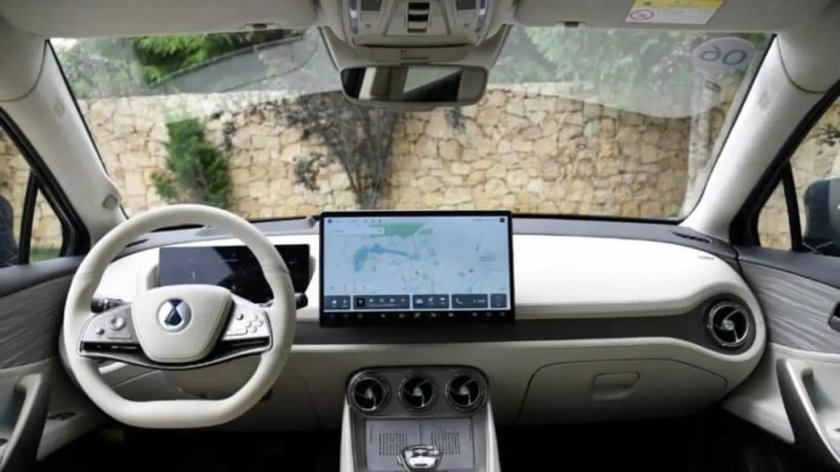 Мерседес Денза