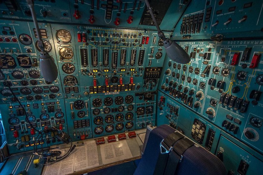 Панель бортинженера ил-86