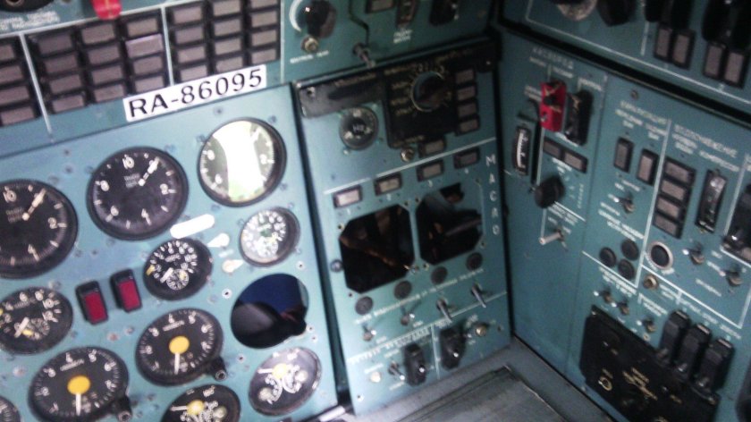 Приборная панель ил-86