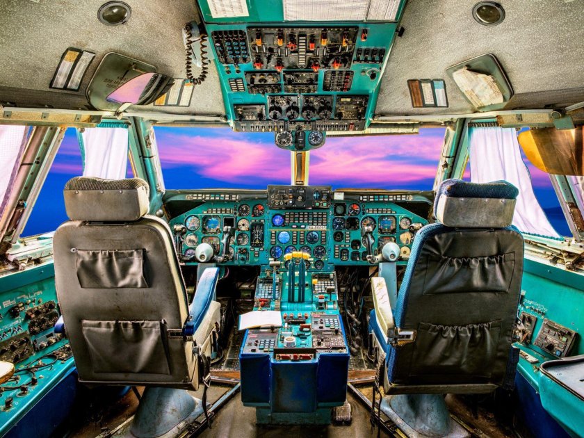 Кабина ту 154