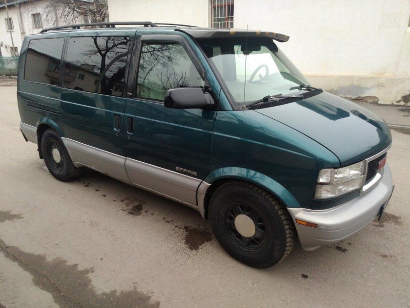 Chevrolet astro van
