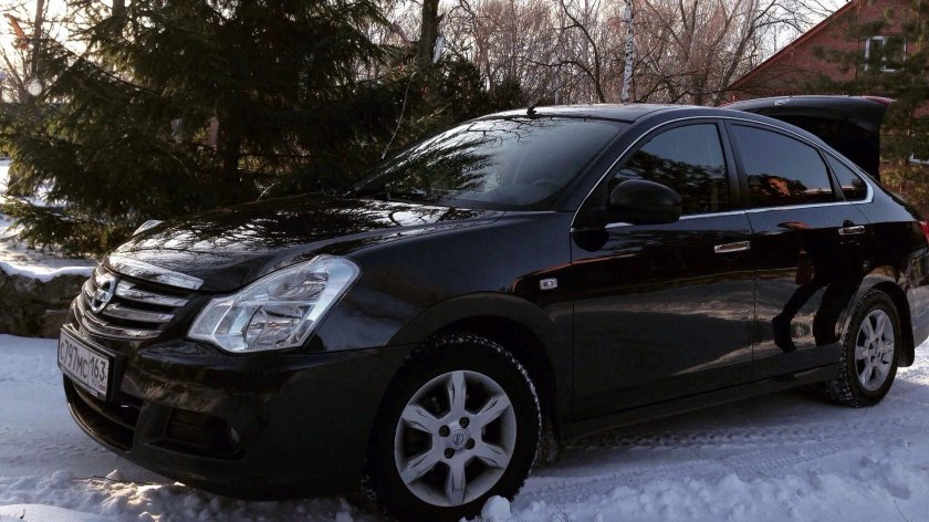 Nissan Almera 2013 черная