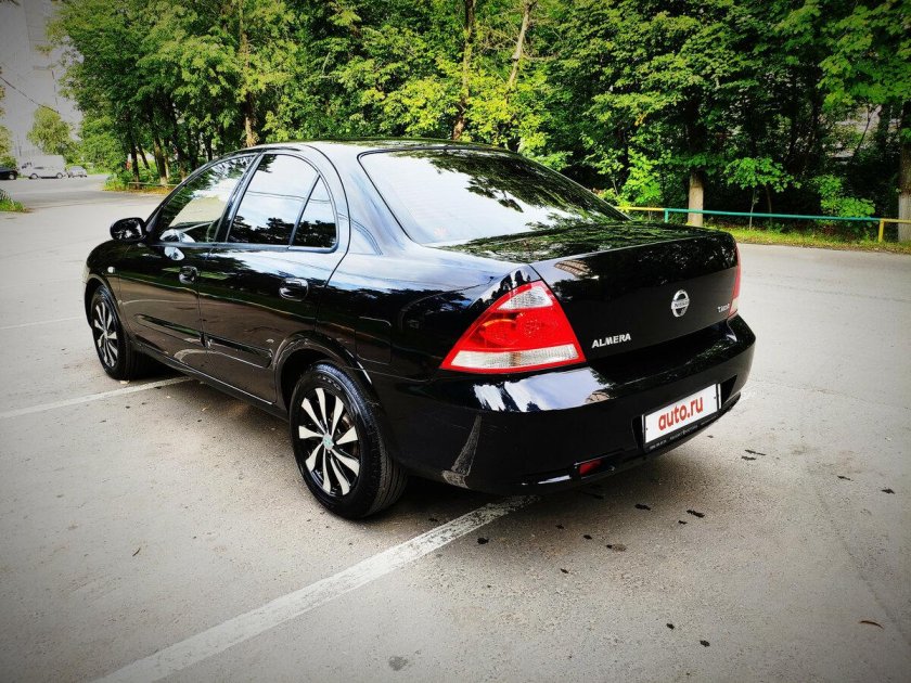 Nissan Almera Classic Black