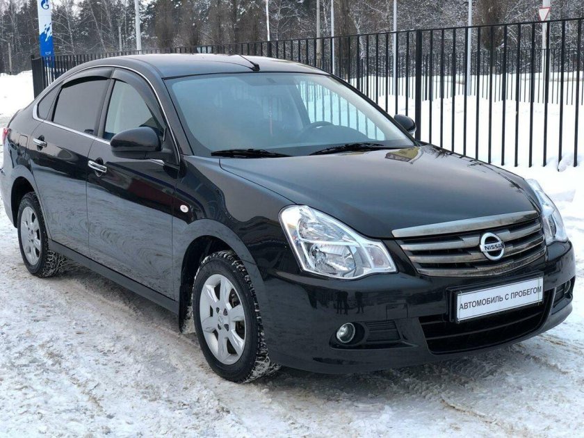 Nissan Almera g15 черный