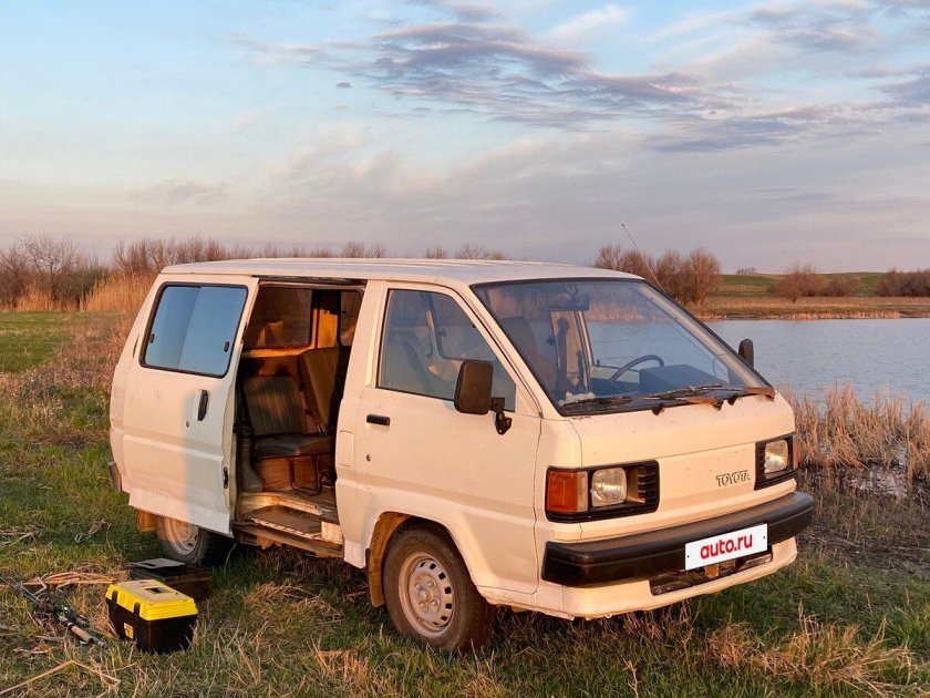 Toyota lite ace 1990