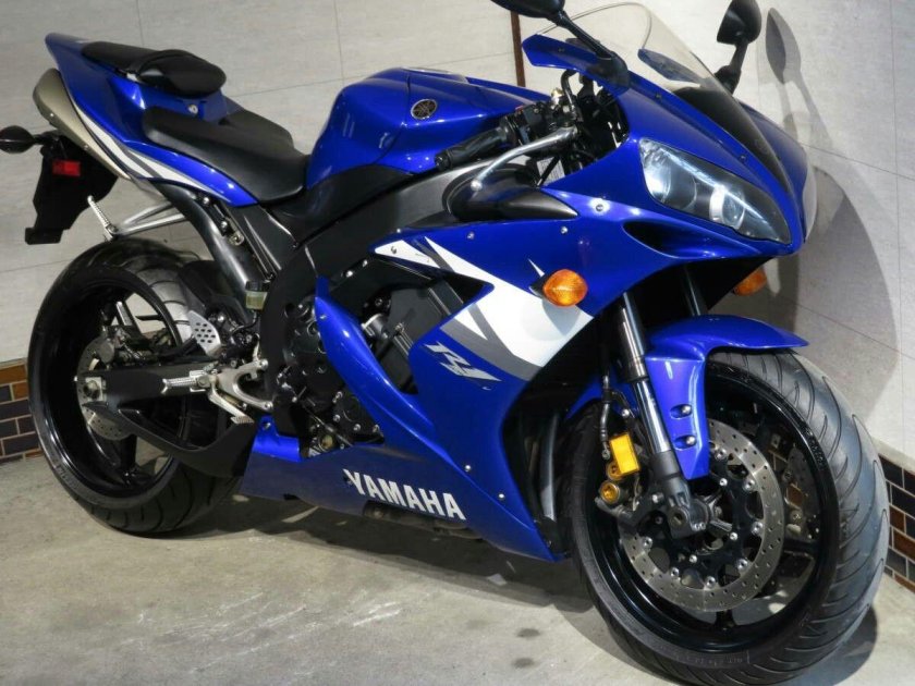 Синий мотоцикл