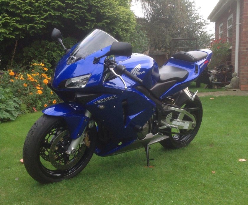 Honda CBR 600 синий
