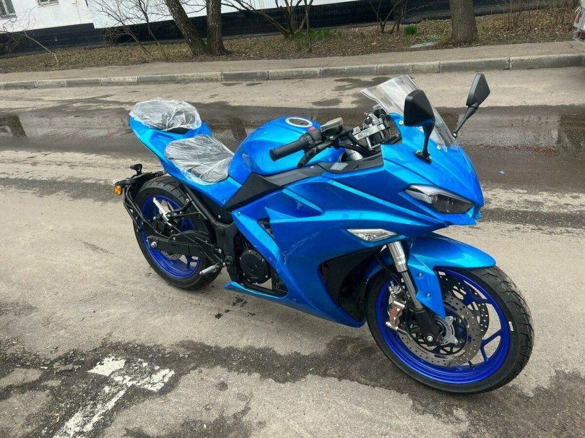 Синий мотоцикл