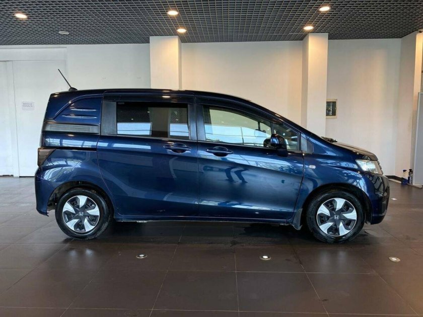 Honda freed 2010
