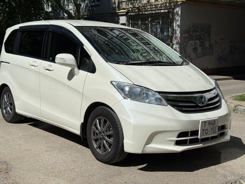 Хонда фрид 2012 гибрид