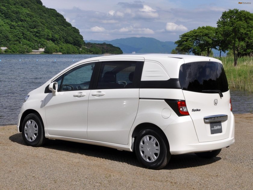Honda freed Spike gb3