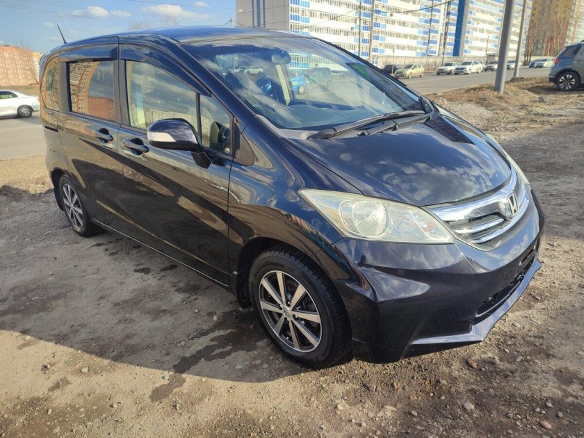 Хонда фрид 2012