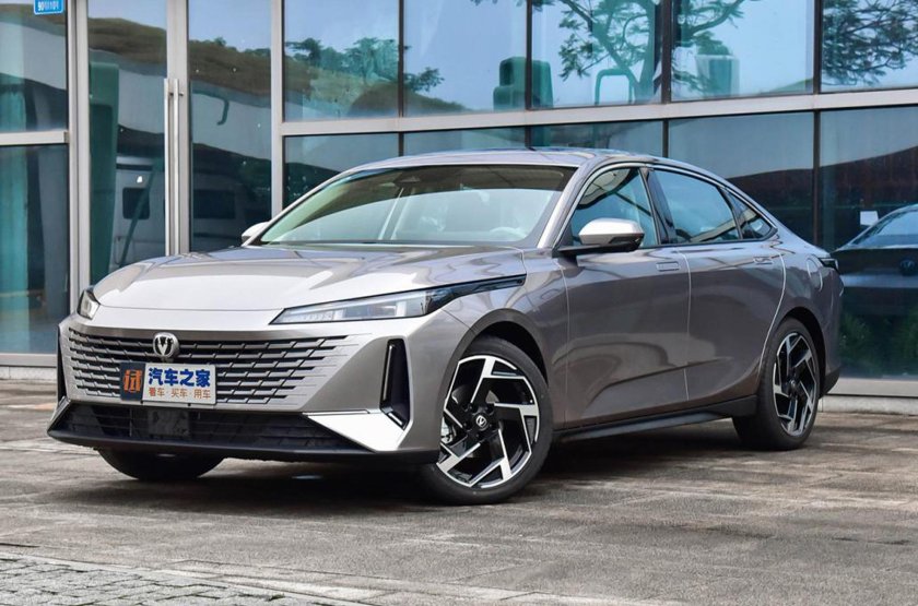 Чанган седан 2023