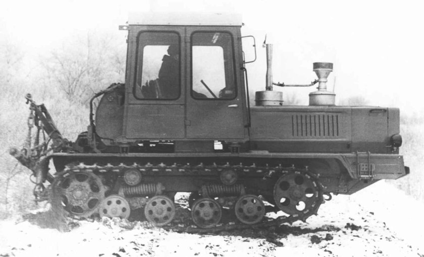 Гусеничный трактор ссср дт 75