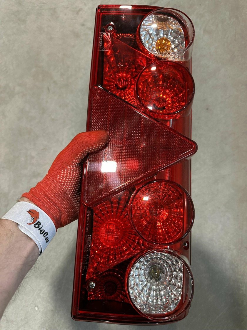 Задние фонари