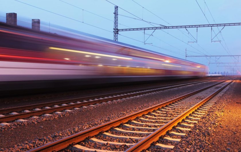 Поезд в движении