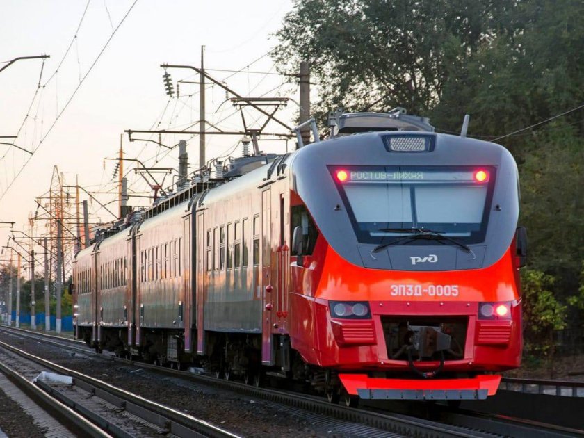 Электропоезд эп 3 д