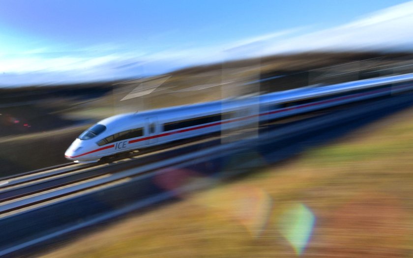 Скоростной поезд Сапсан