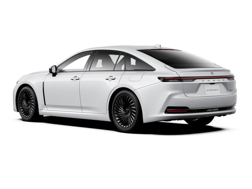 Toyota Crown 2023 sedan