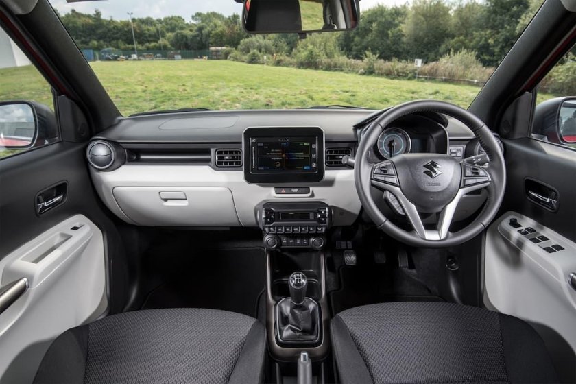 Suzuki Ignis 2018 салон
