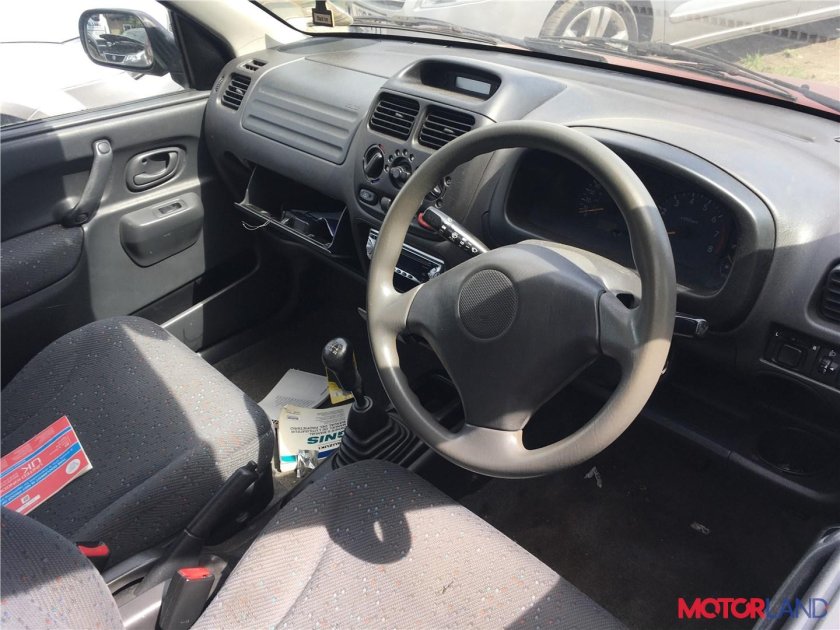 Обшивка салона Сузуки Игнис 2007