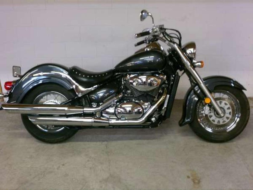Suzuki intruder 800