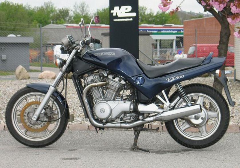 Suzuki vx800