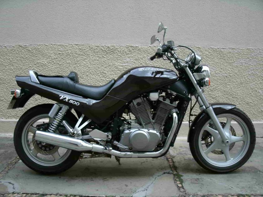 Suzuki vx800