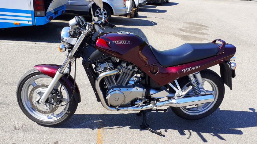 Suzuki vx800