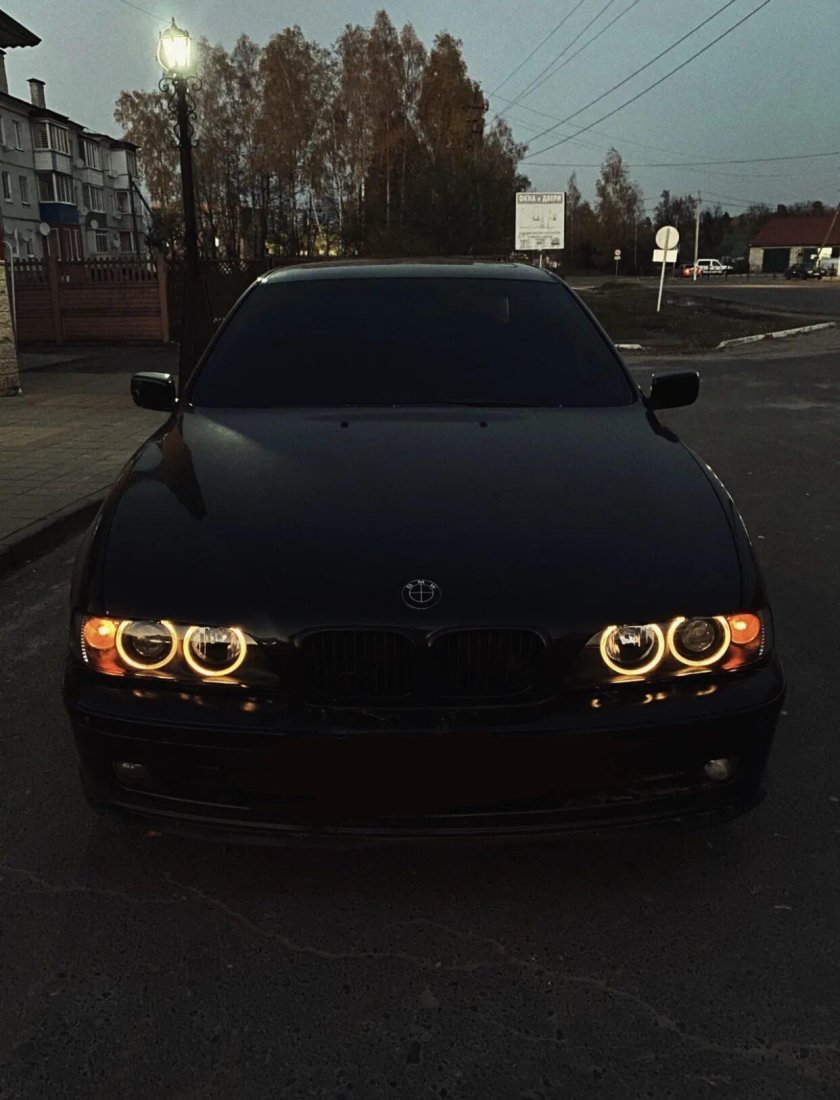 E39 Рестайлинг черный