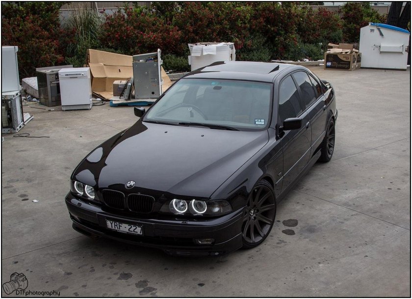 БМВ 39 черная