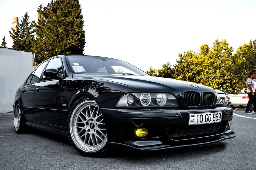 BMW 5 е39