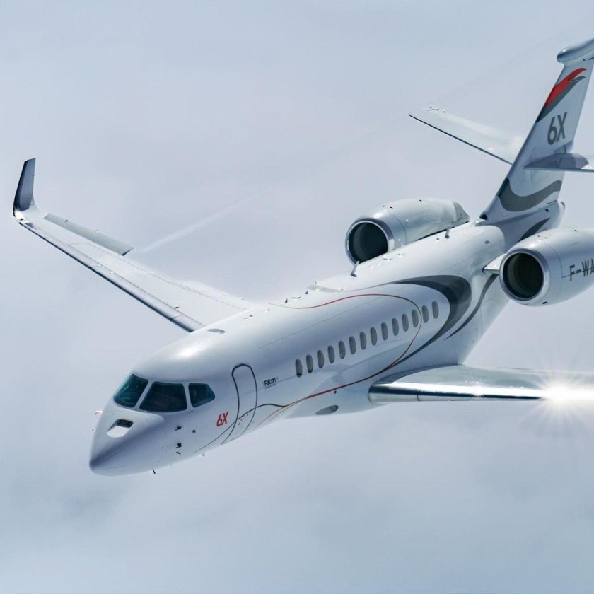 Dassault falcon 8 x