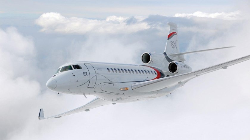 Бизнес Джет Falcon 8x