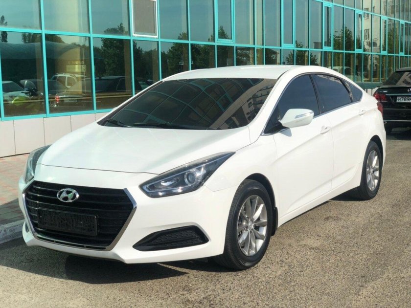 Hyundai i40 белый