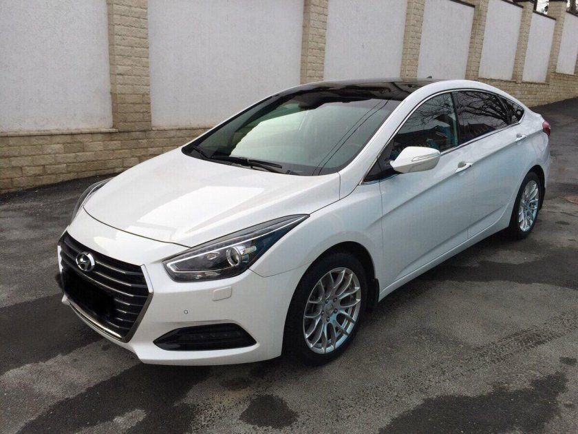 Белый Хендай i40